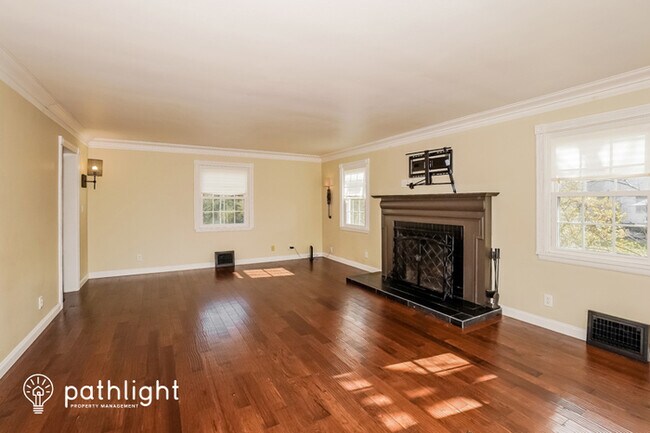 Foto del edificio - 267 South Main Street, Hudson, OH, 44236