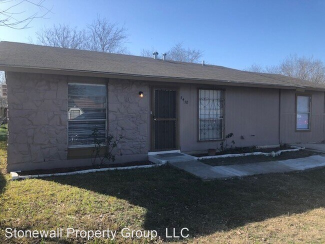 Foto del edificio - 3 br, 1 bath House - 5418 Indian Pipe Dr.
