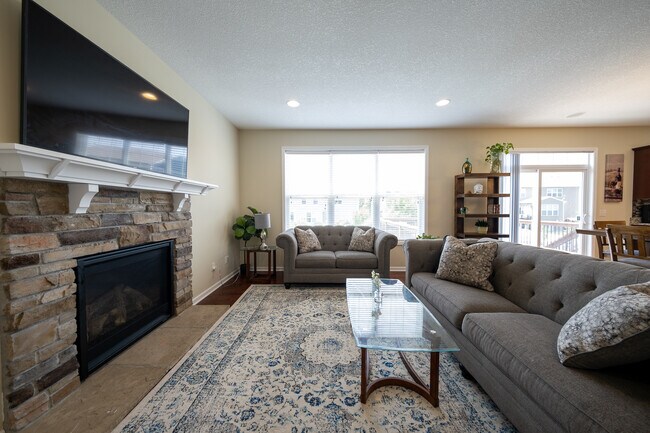 Foto del edificio - 15755 Evergreen Ave
