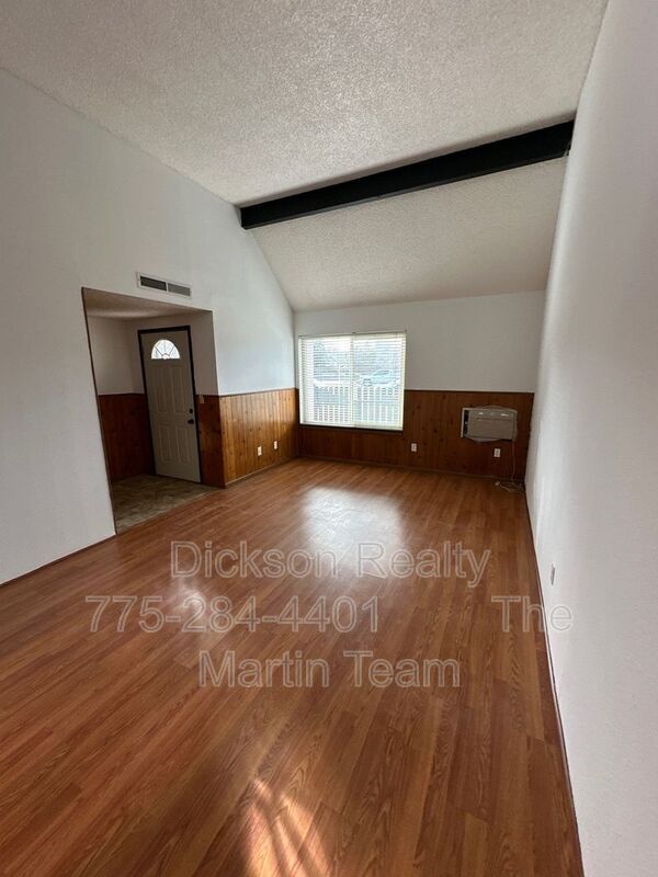 Foto del edificio - 1005 Baywood Dr