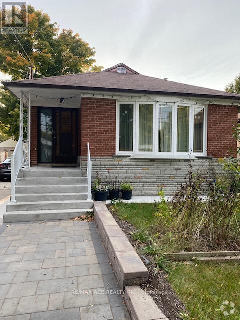 Building Photo - 34 Crocus Dr
