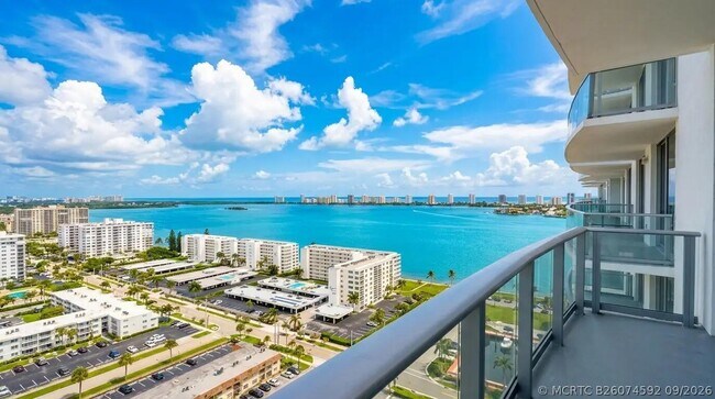 Foto del edificio - 220 Lake Shore Dr