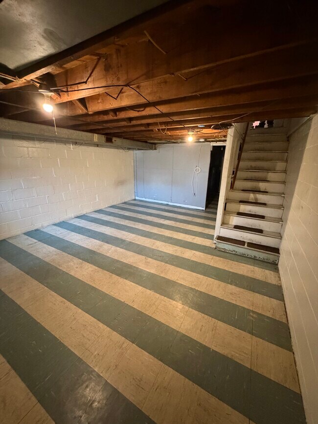 Foto del edificio - 7926 Kavanagh Rd