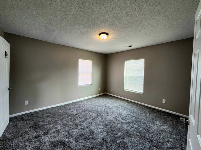 Building Photo - 3 bedroom 2 bath home in Northshore area of Chattanooga TN