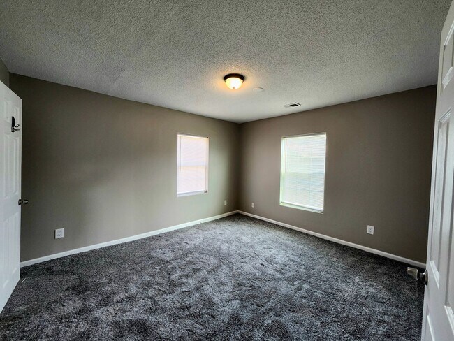 Foto del edificio - 3 bedroom 2 bath home in Northshore area of Chattanooga TN