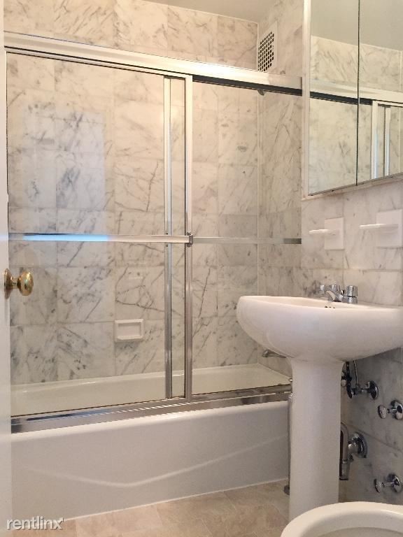 Building Photo - Studio, 1 bath  - 151 W 17th St