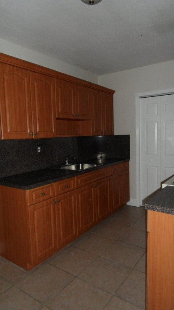 Photo - 700 N 70th Ave House