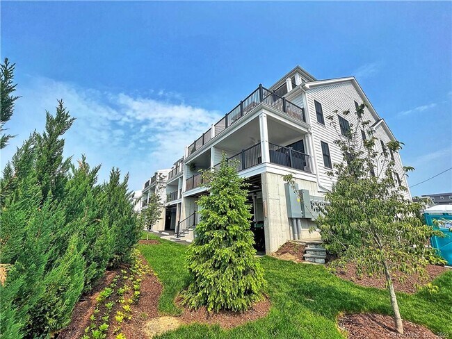 Building Photo - 55 Washington Pkwy