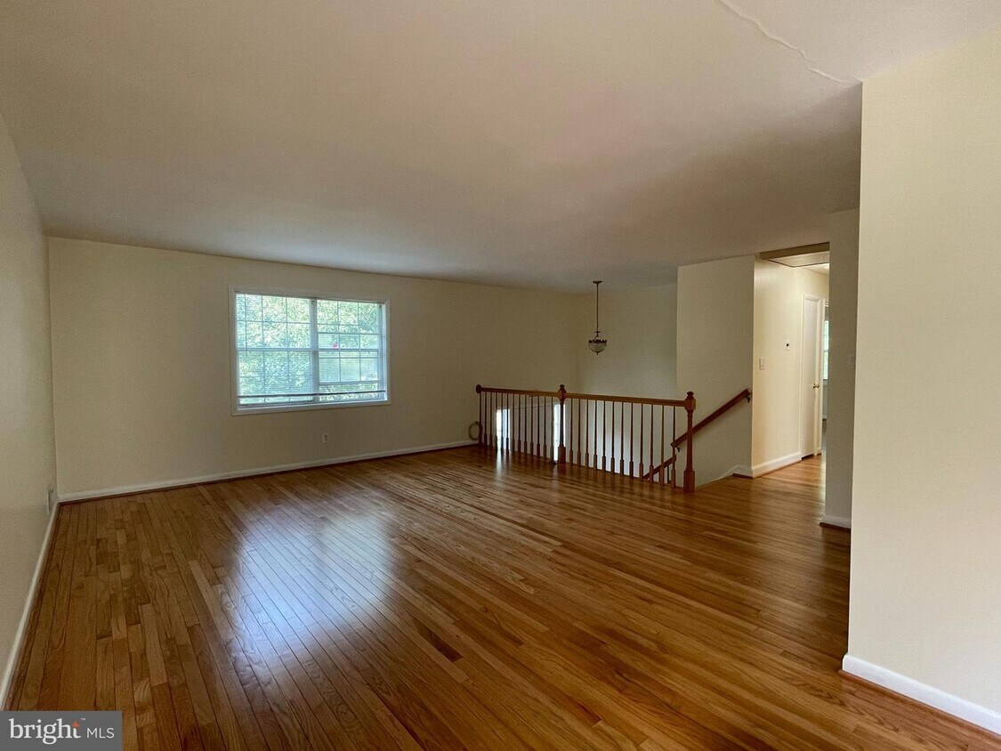 6837 Ridgeway Dr, Springfield, VA 22150 House Rental in Springfield, VA