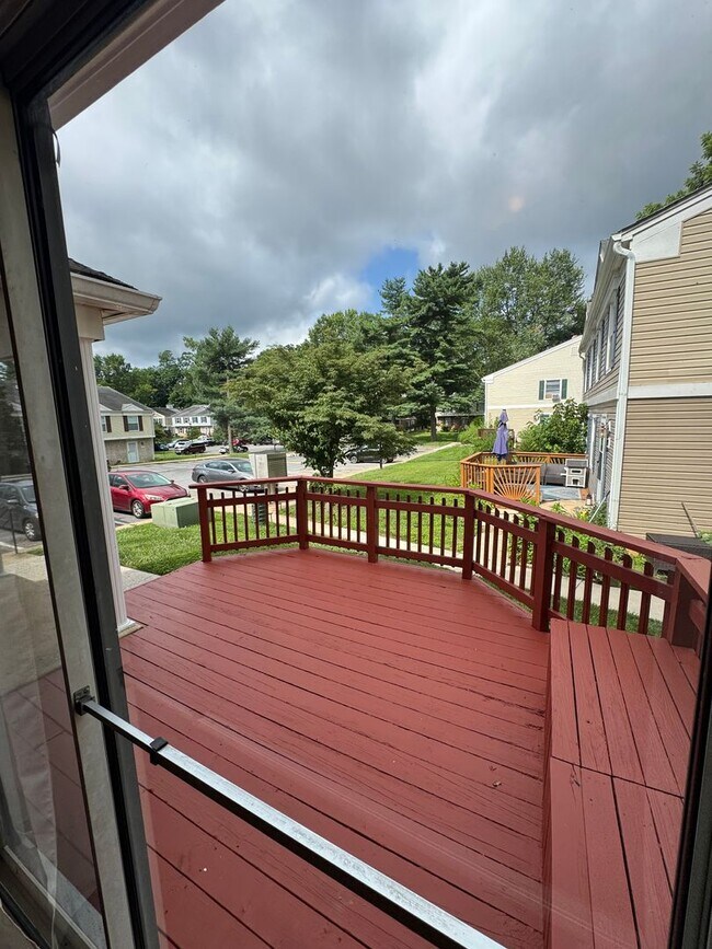 Foto del edificio - Modern 2 Bedroom, 2.5 Bathroom Townhome in...