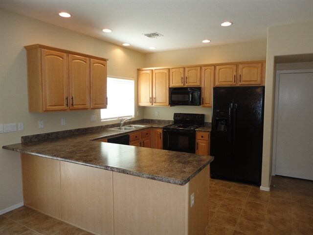 Foto del edificio - 1593 E Megan Dr