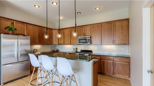 Foto del edificio - AMAZING LOCATION 5 Bed 4 Bath Home in Loui...
