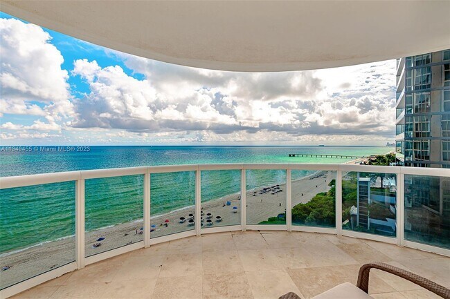 Foto del edificio - 17201 Collins Ave