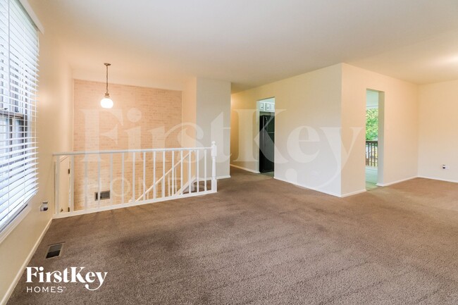 Building Photo - 7437 W Hickory Creek Dr