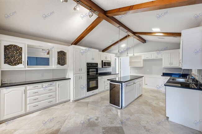 Building Photo - 7216 Canongate Dr