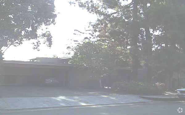 Building Photo - 6006 Fair Ave