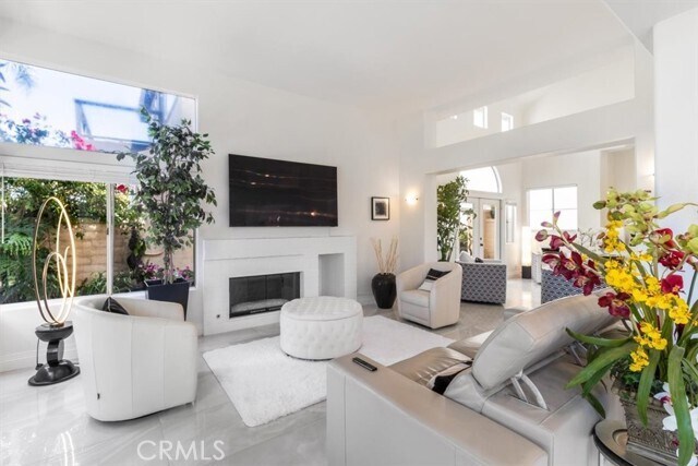 Building Photo - 22721 Las Brisas Cir