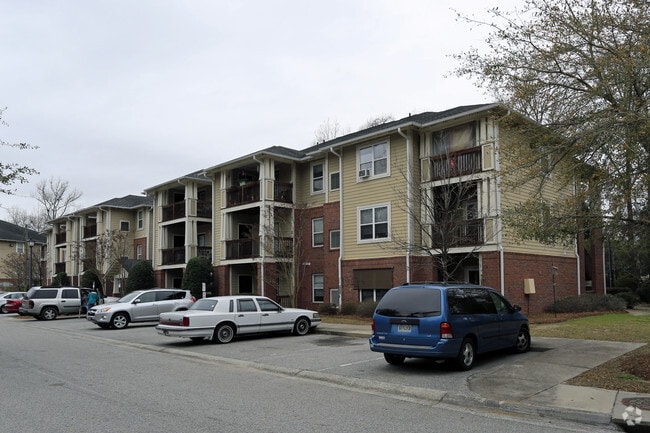 Building Photo - Shady Grove Apartments - Senior Living