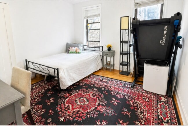 Foto del edificio - 350 E 54th St