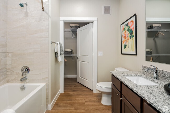 2BR, 2BA - 1,317SF | B2 - The Hightone Apartments