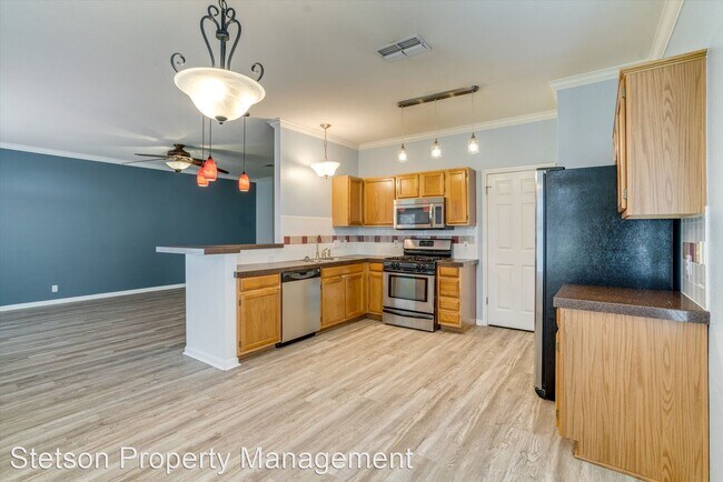 Building Photo - 3 br, 2 bath House - 2300 Wisteria Way