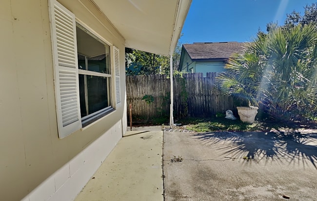 Photo - 1215 Lake Highland Dr House