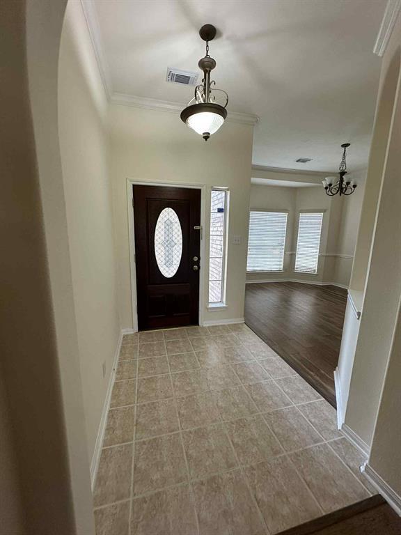 Building Photo - 15215 Millers Run Ln