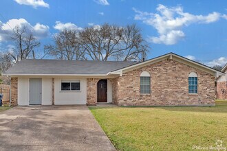 Building Photo - 11122 Parkside Dr