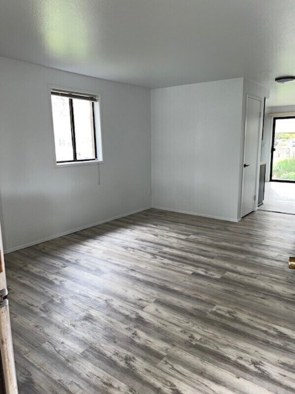 Foto del edificio - 301 14th St