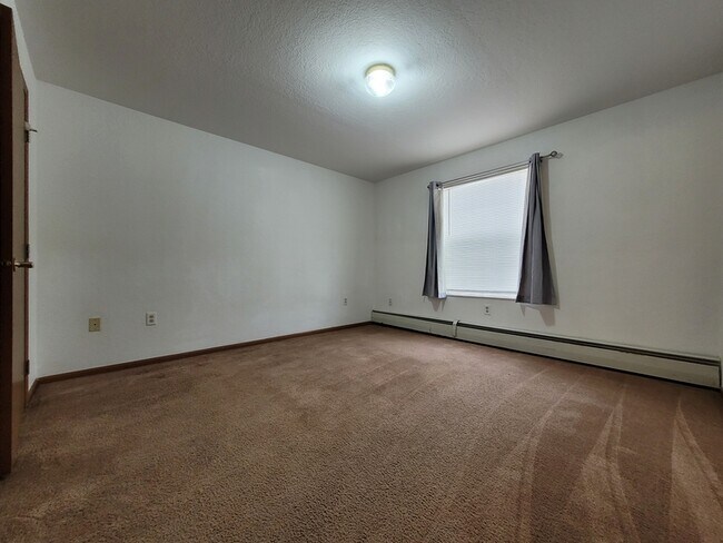 Building Photo - 367 Danish Way