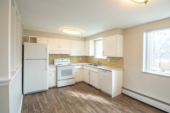 Foto del edificio - 8220 W 16th Pl