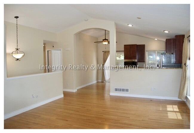 Building Photo - 8840 Shoal Creek Ln