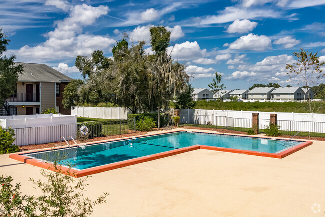21101 Voyager Blvd Land O Lakes, Florida - Glendale Villas Condominiums