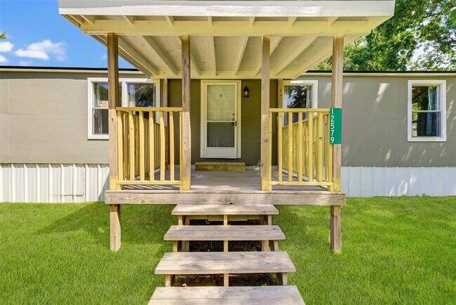 Building Photo - 12579 Pebble Creek Dr