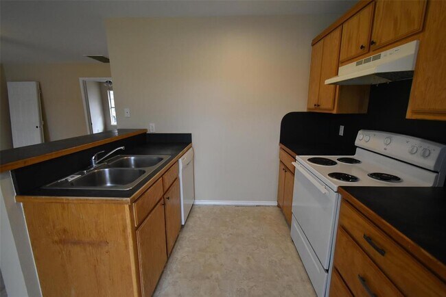 Foto del edificio - 208 N Main