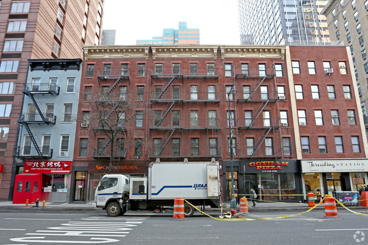 Building Photo - Gerel
