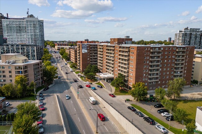 Building Photo - Place Cavendish Apartments