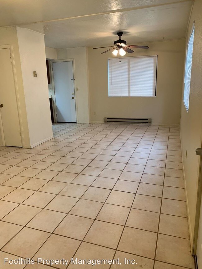 Building Photo - 2460 S High View Cir
