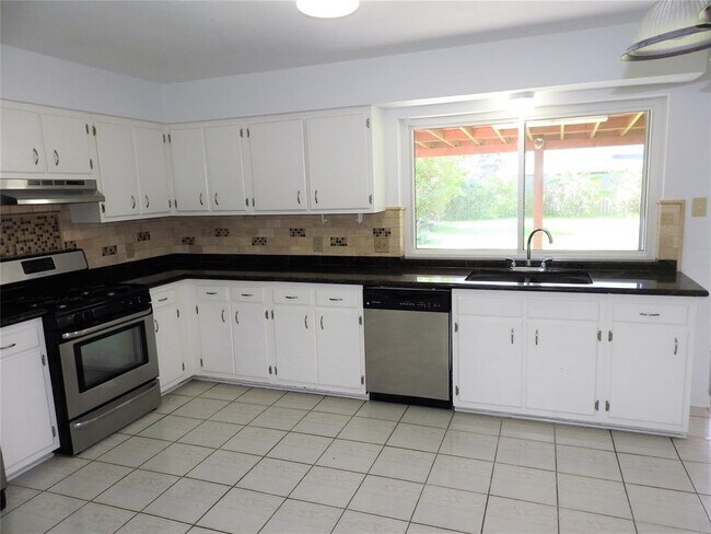 Foto del edificio - 10534 Alcott Dr