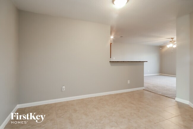 Building Photo - 2321 Nautica Terrace