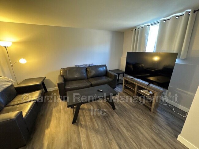 Photo du bâtiment - 117 Centennial Dr
