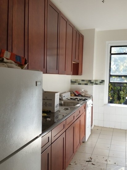 Kitchen - 206 E 198th St