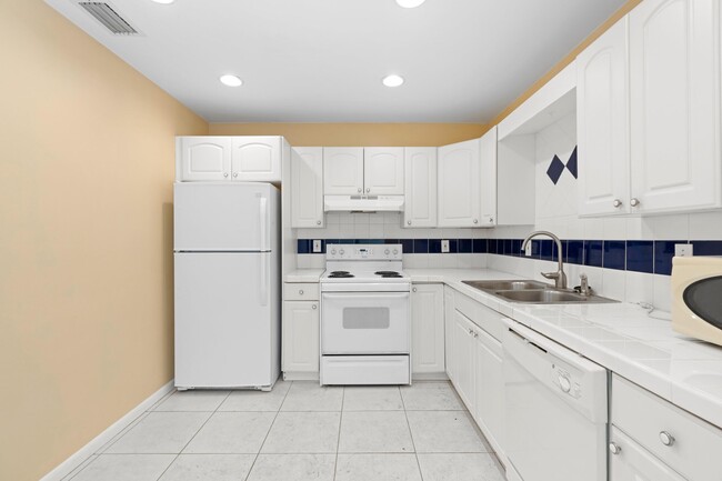 Foto del edificio - 300 NE 31st St