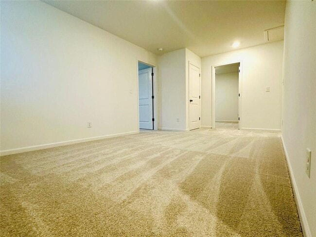 Building Photo - 1400 Hunter Trl