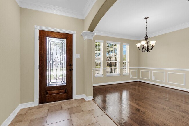 Building Photo - 25314 Pineglen Terrace Dr