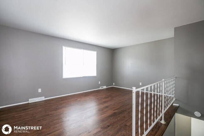 Foto del edificio - 5657 N Tullis Ave