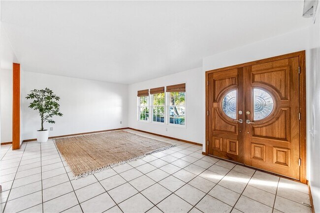 Foto del edificio - 6682 Alexandria Dr