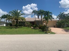 Building Photo - 1450 Appian Dr