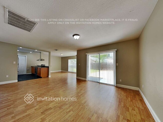 Building Photo - 614 W Windhorst Rd