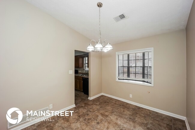 Building Photo - 284 Independence Dr